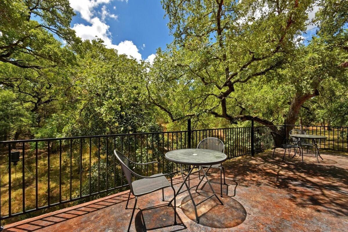 Messina Inn Wimberley Room photo